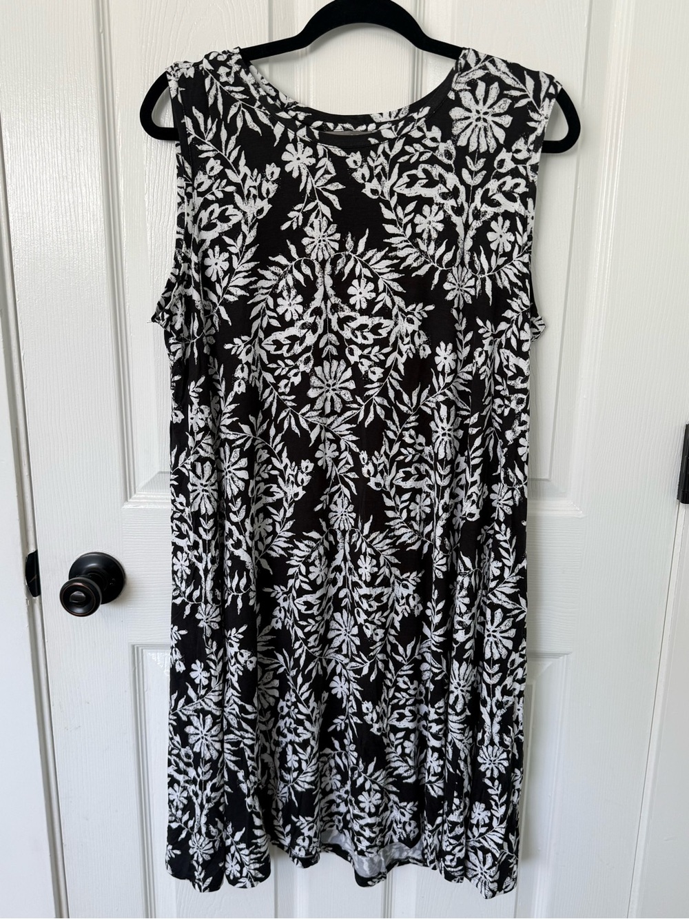 Style & Co Black & White Floral Sleeveless Dress 1X